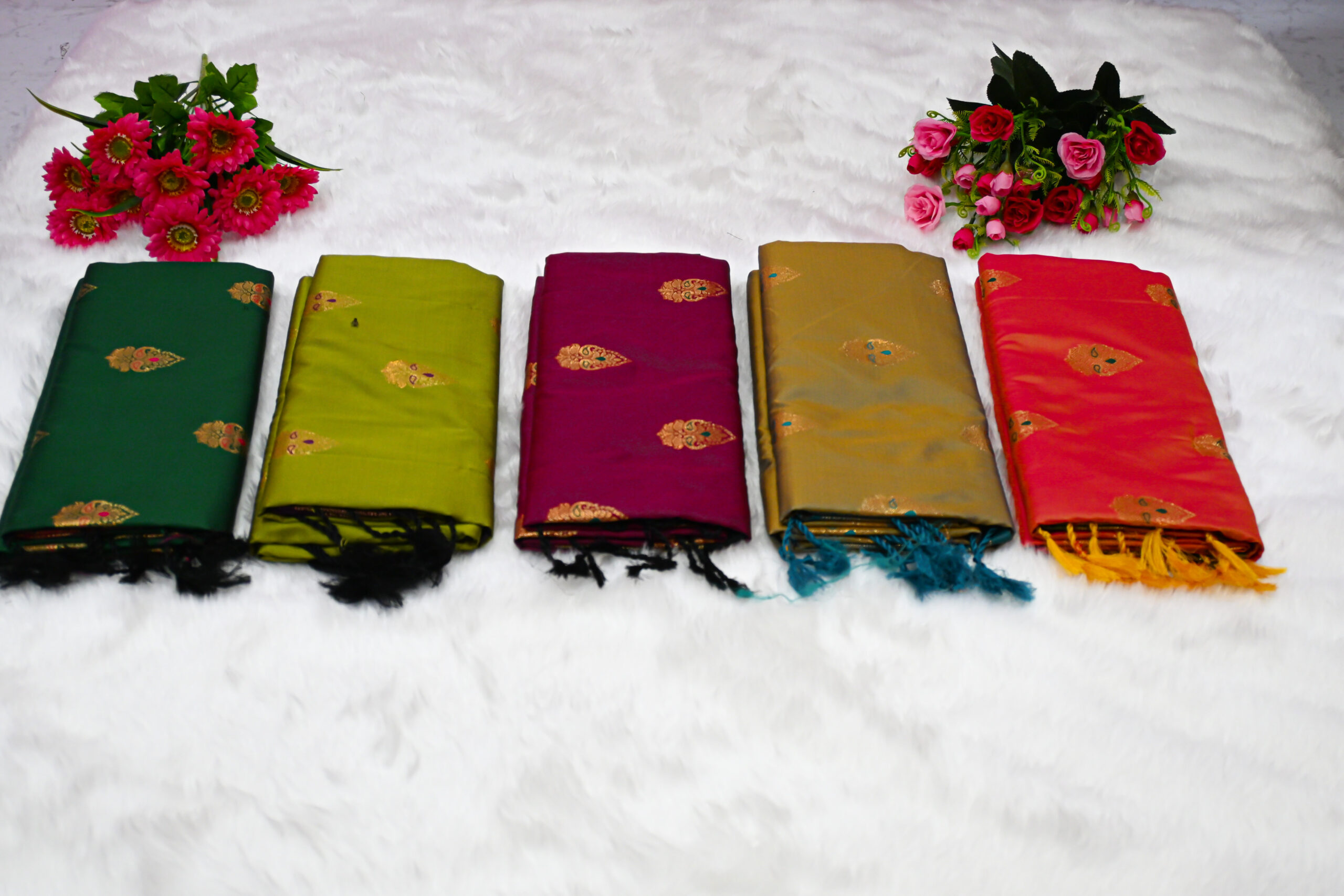 Border saree