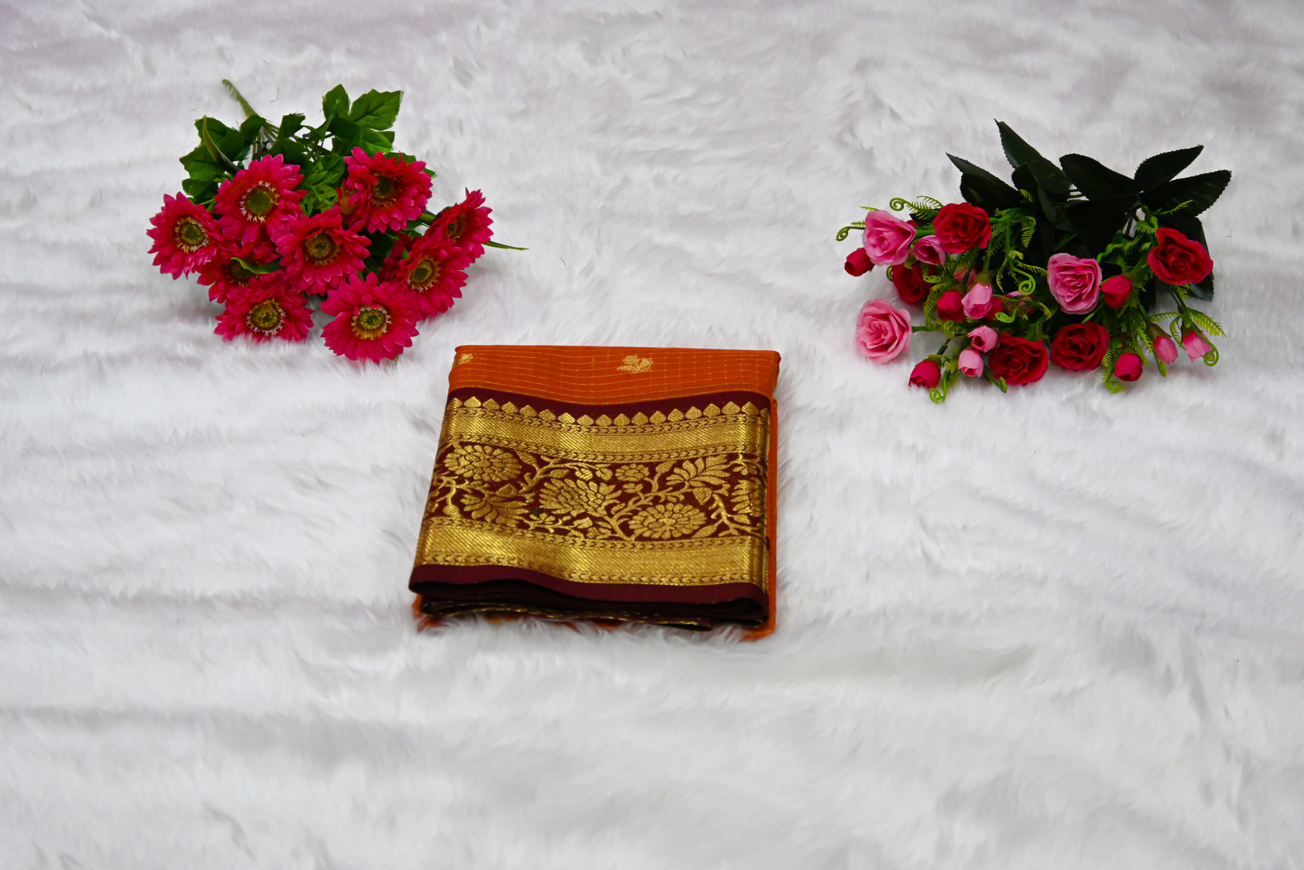 Premium Kanjivaram Pattu Saree – Traditional Rich Woven Zari Border and Blouse