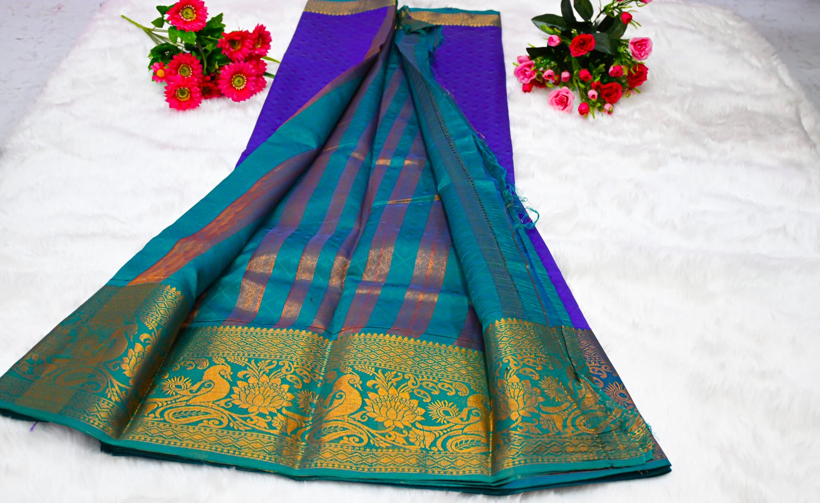 Premium Kanjivaram Pattu Saree – Traditional Rich Woven Zari Border and Blouse