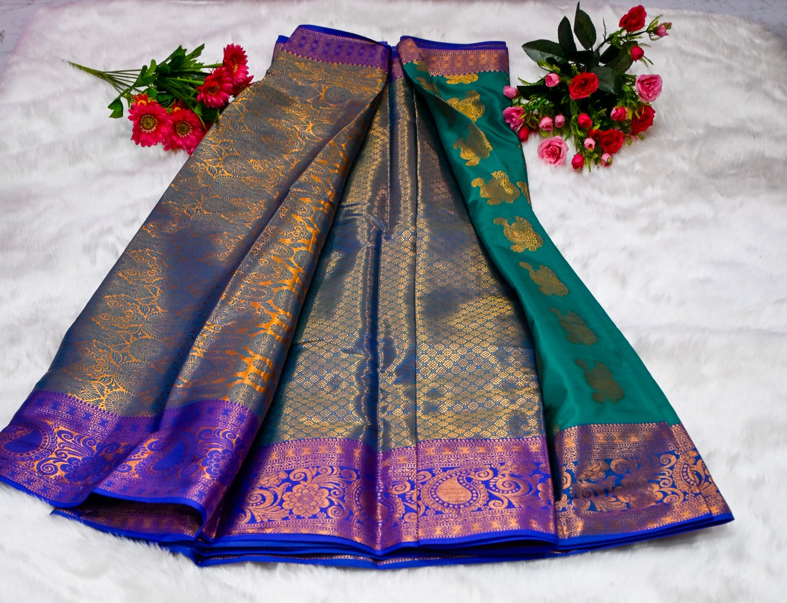 Premium Kanjivaram Pattu Saree – Traditional Rich Woven Zari Border and Blouse