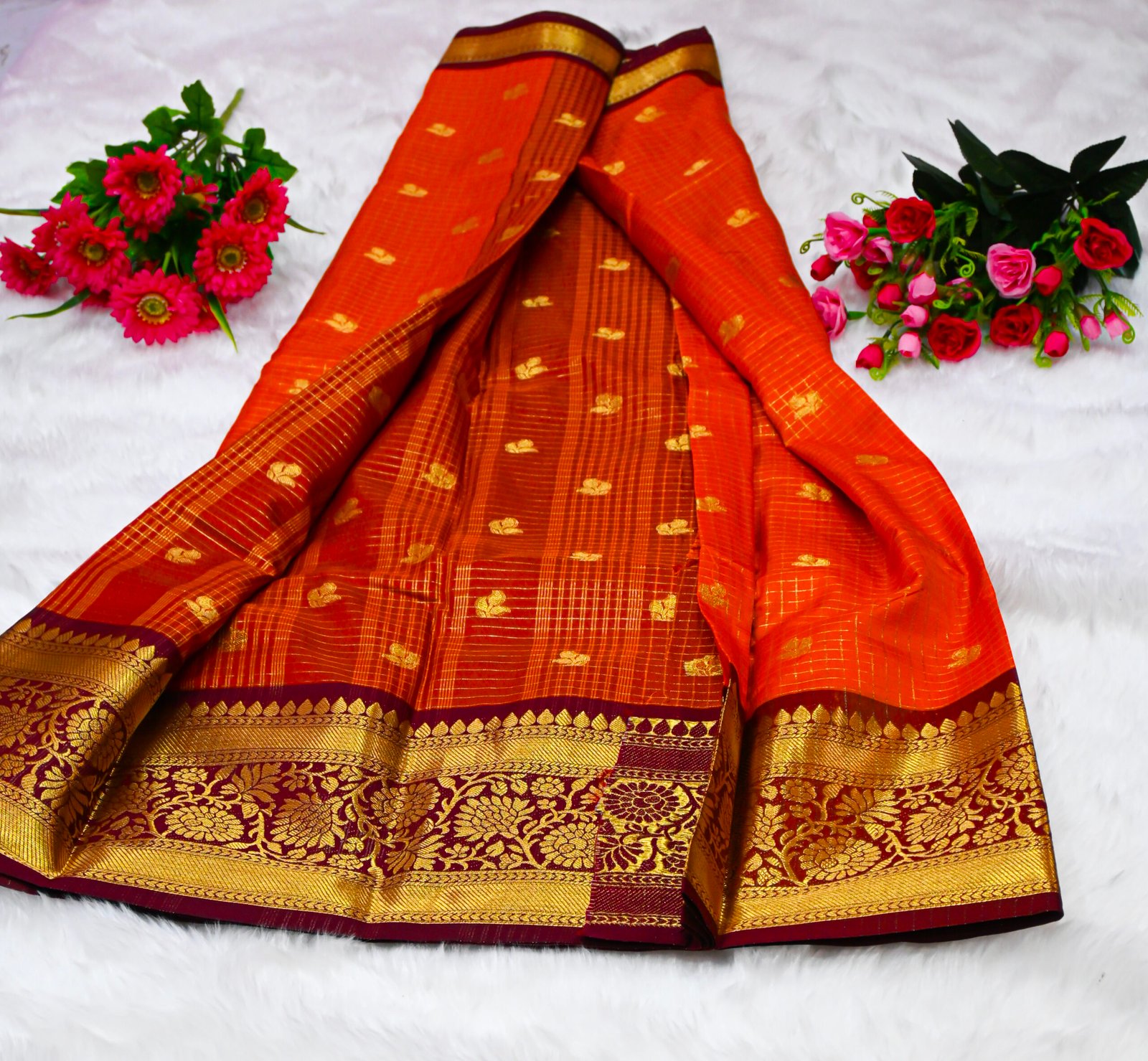 Premium Kanjivaram Pattu Saree – Traditional Rich Woven Zari Border and Blouse