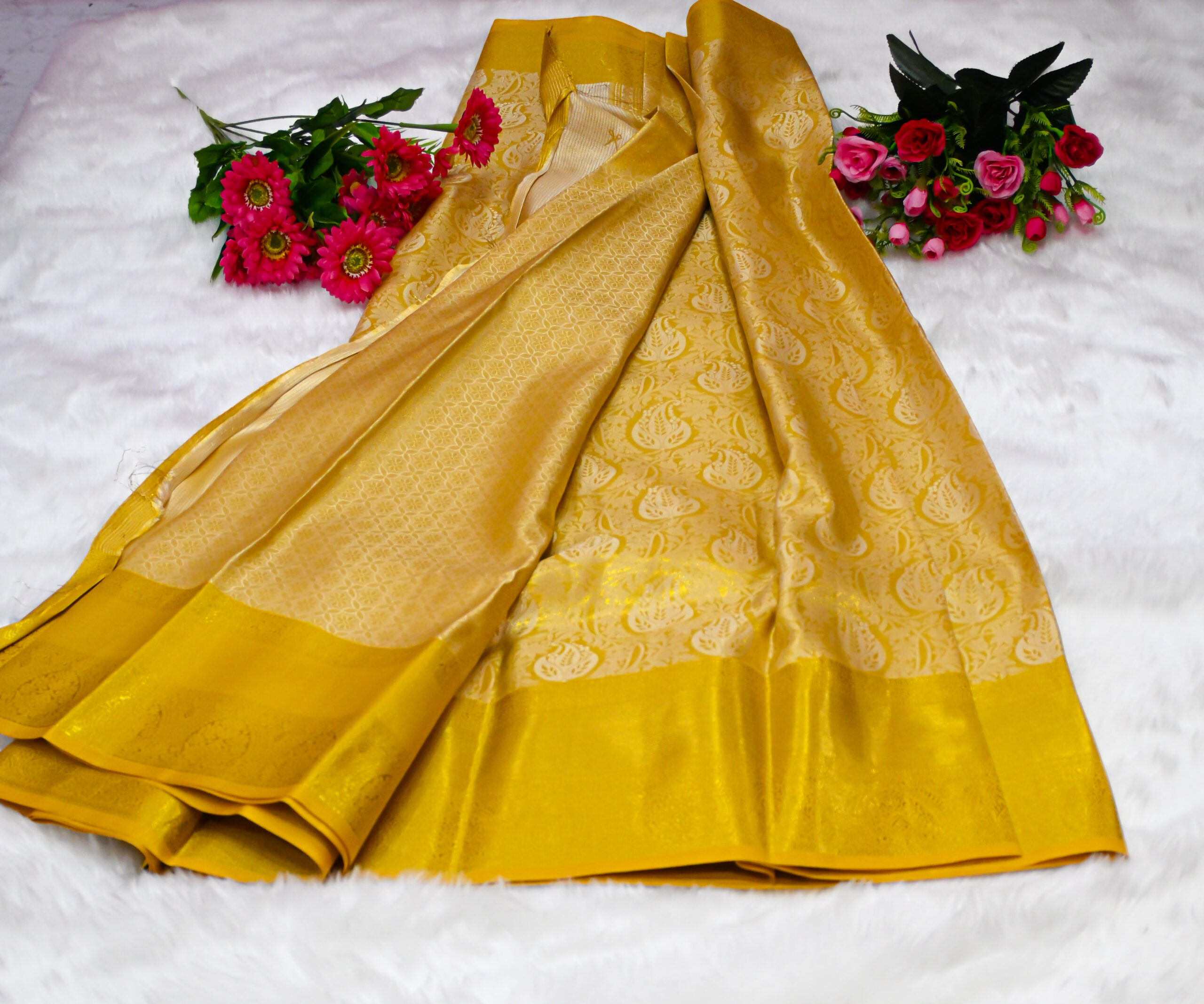 Border saree