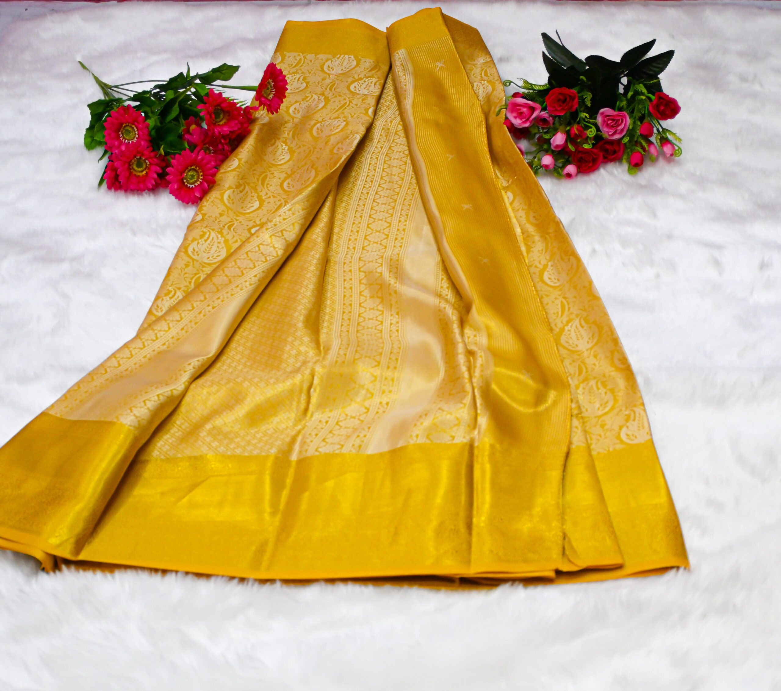 Border saree
