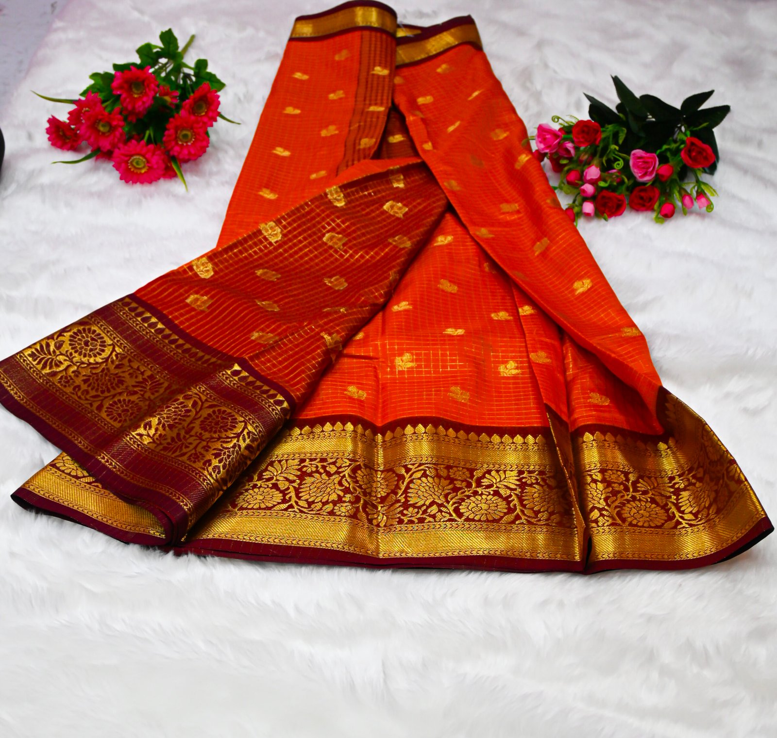 Premium Kanjivaram Pattu Saree – Traditional Rich Woven Zari Border and Blouse