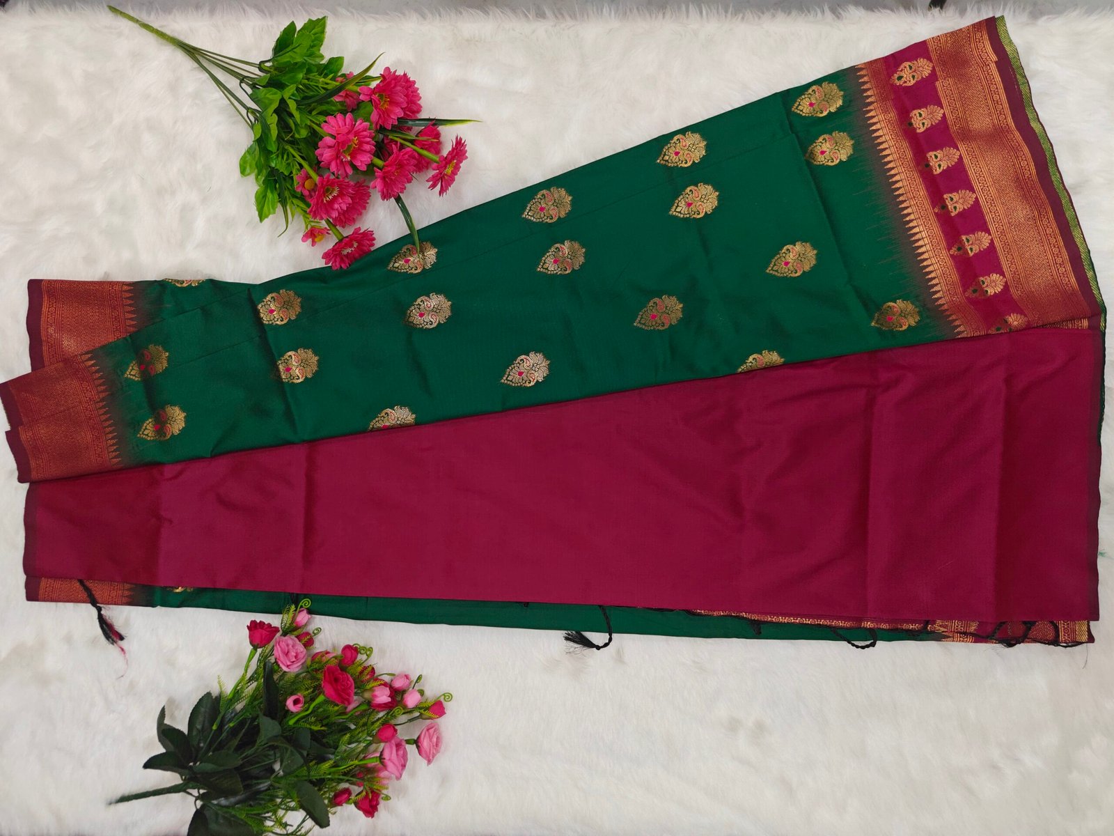 Premium Kanjivaram Pattu Saree – Traditional Rich Woven Zari Border and Blouse